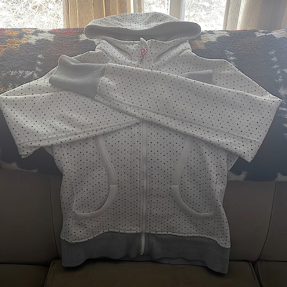 Lululemon scuba hoody womens size 8